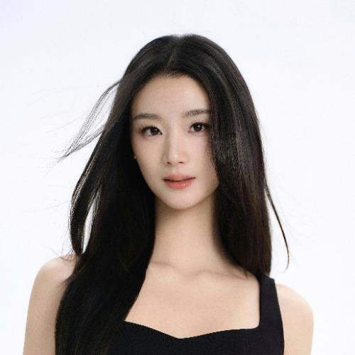 短剧演员：王小亿